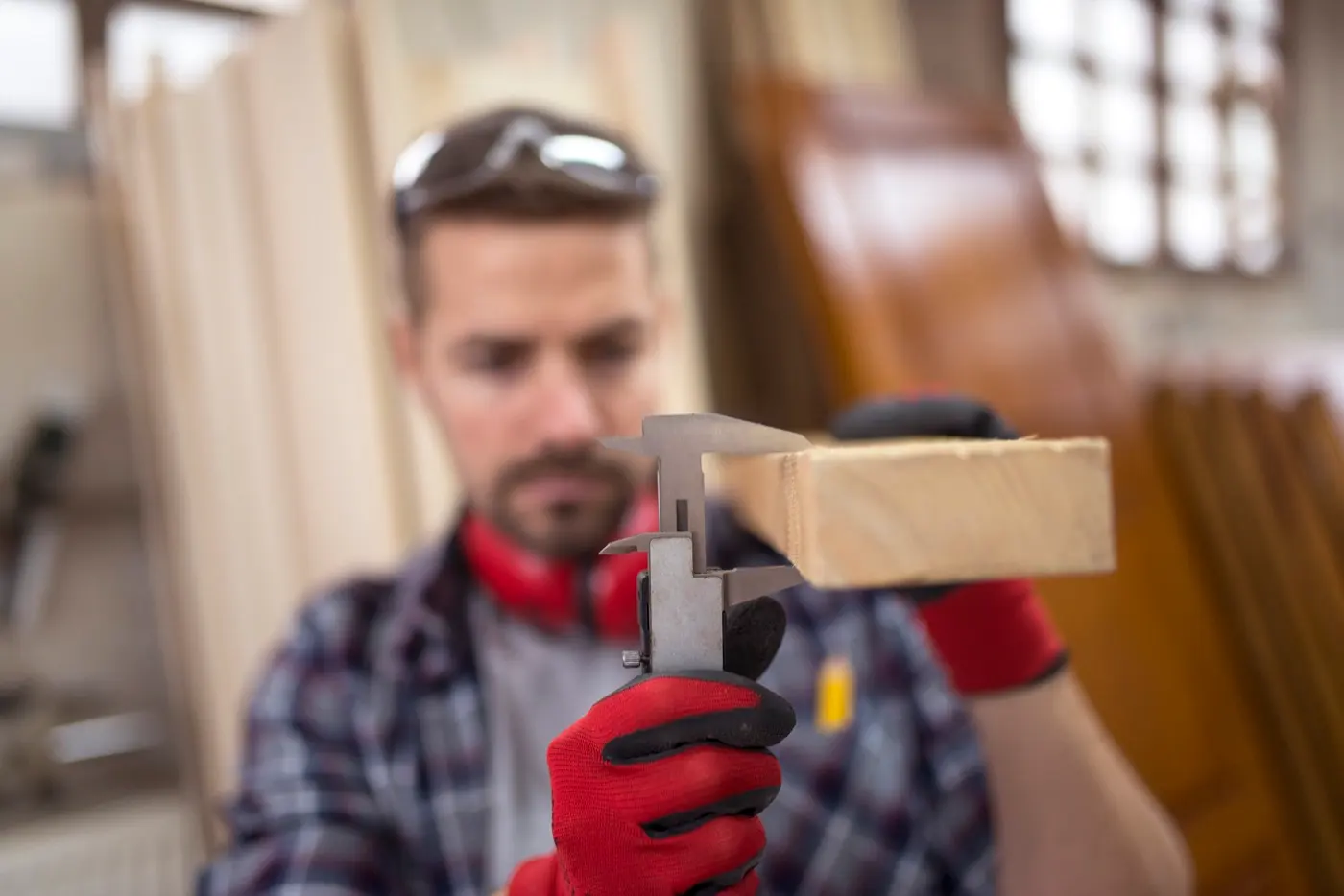 Carpenter measuring material for a home repair